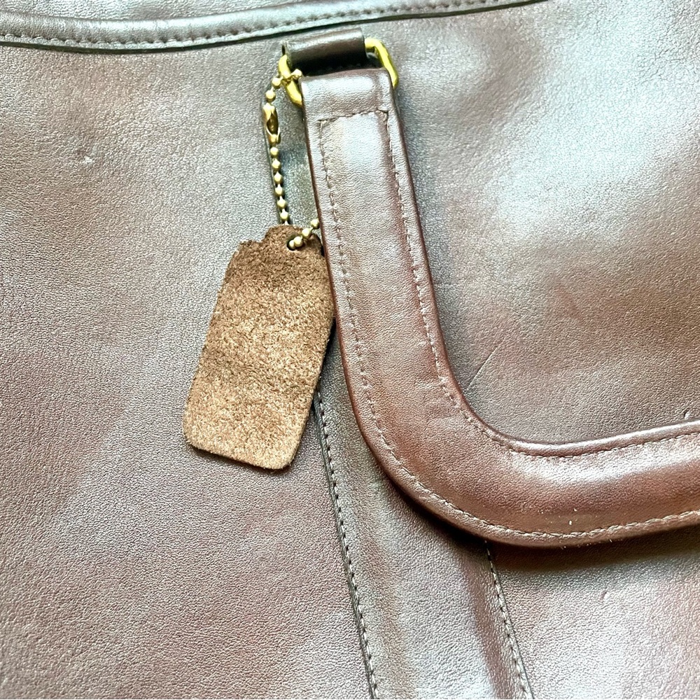Coach Embassy BriefcasePre 94 One sided Tag #0695-934 measures: 10.5 H & 17 in L - Picture 5 of 16